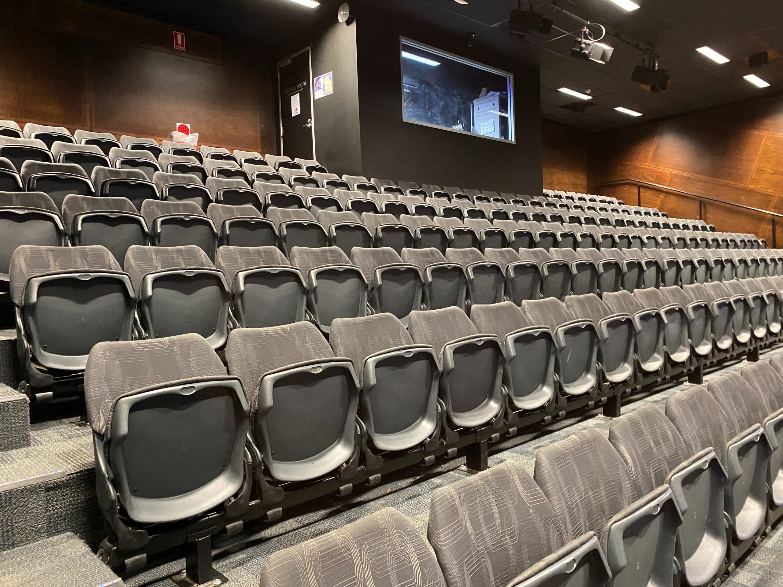imgi PAC Seating